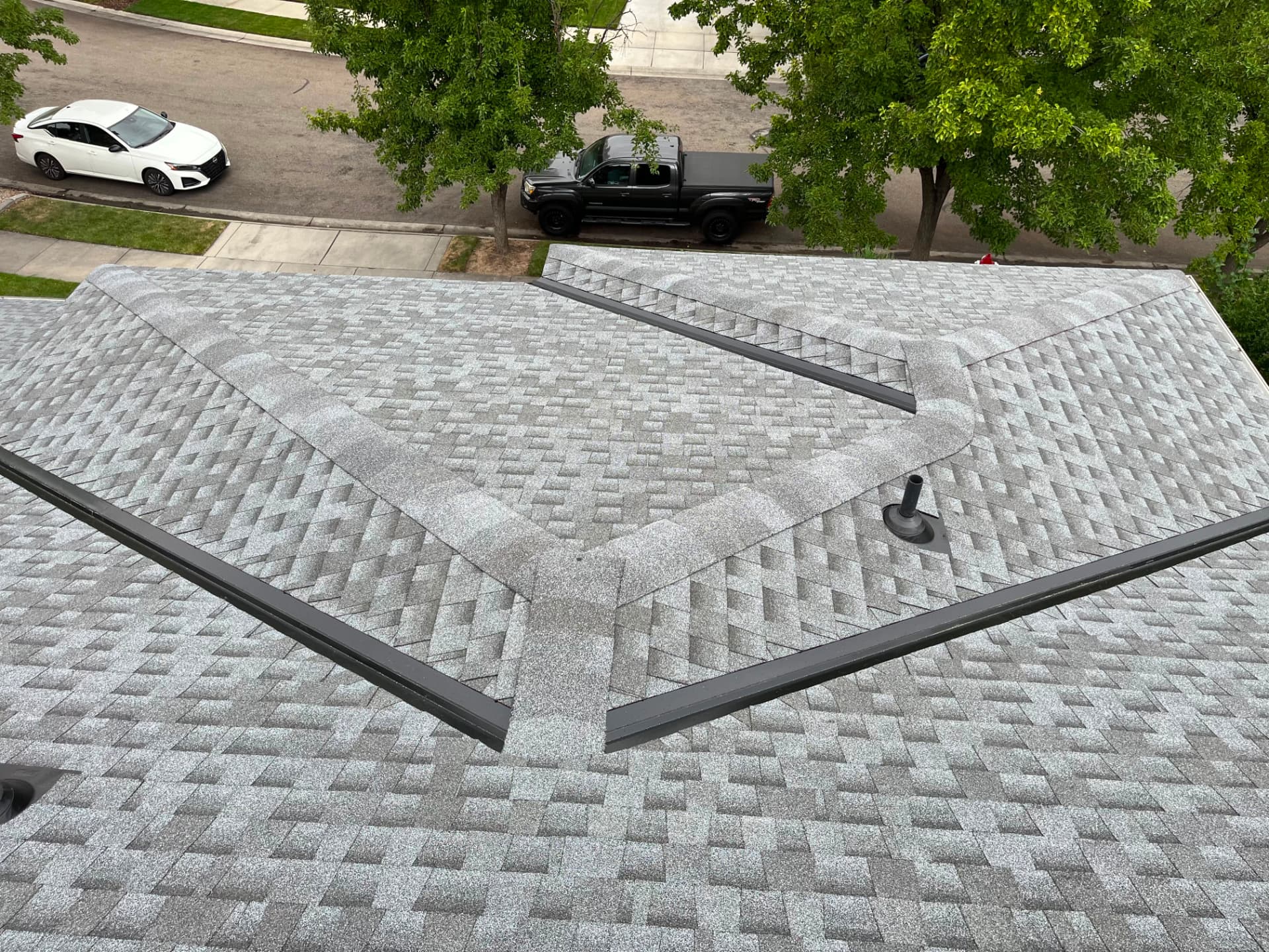 Shingle Hips, Ridge & Drip Edge, Shingle roofing project by Rob's Roofing & Remodeling